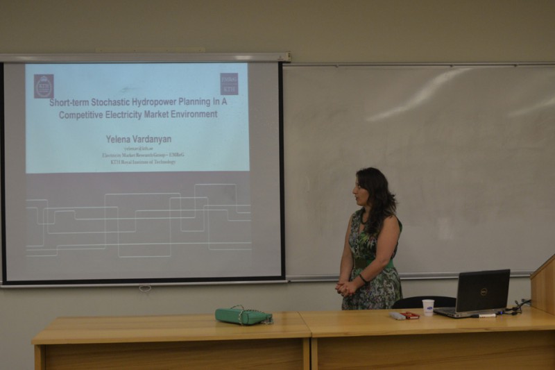 Short-term Stochastic Hydropower Planning in a Competitive Electricity Market Environment (11)_Yelena Vardanyan