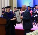 Dr. Yuri Sargsyan receiving the 2022 AUA Presidential Commendation Award