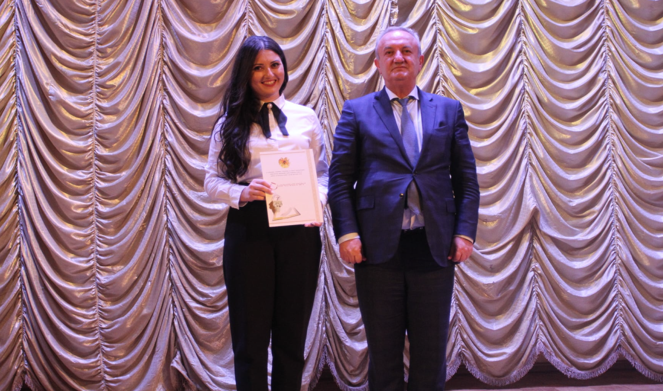 Sona Adamyan (MATEFL’ 22) Wins Best Teacher of the Year Award
